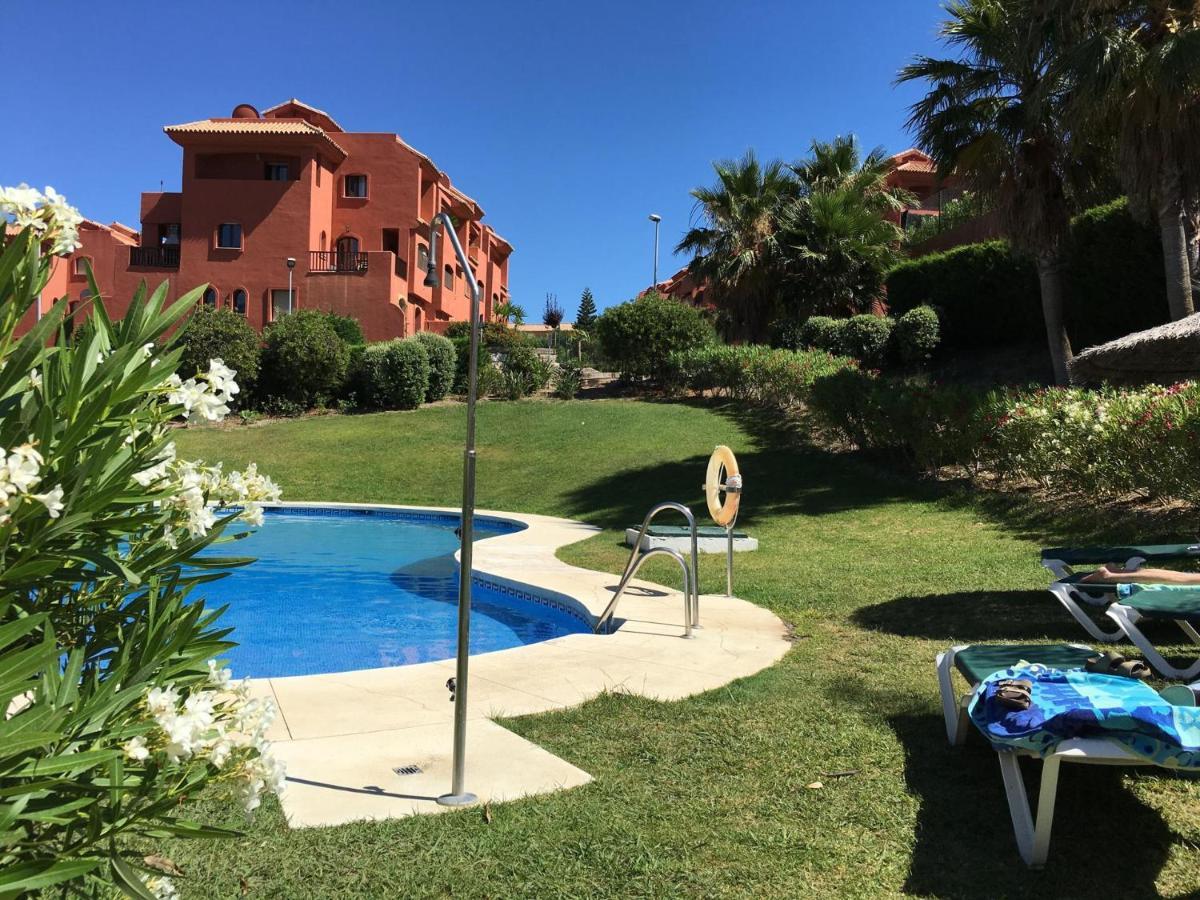 Luxury 2-Bedrooms & Bathrooms Estepona Apartment מראה חיצוני תמונה